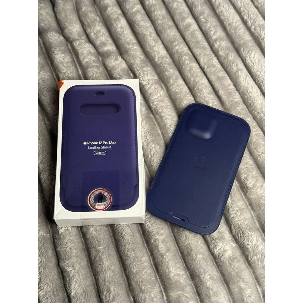 Apple leather sleeve navy 12,13,14,15 pro max